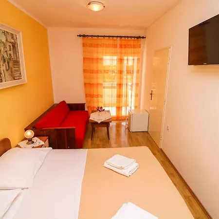Double Rooms Tomica 2 With Balcony Baska  Exterior photo